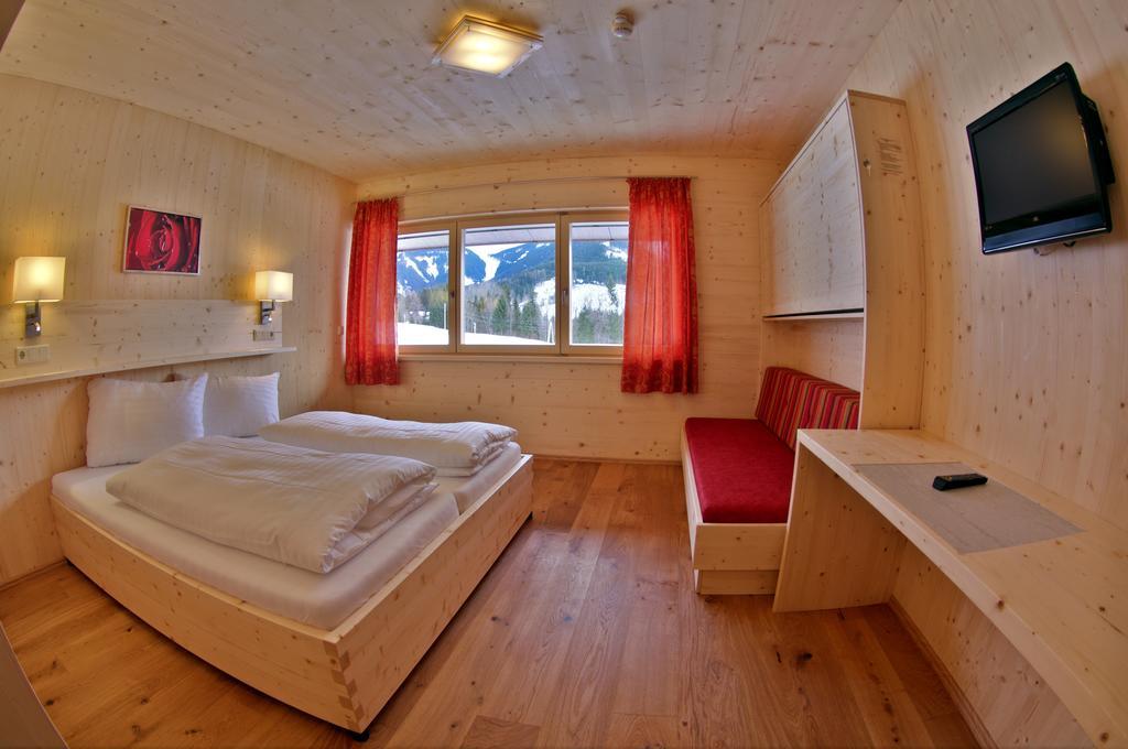 ホテル Zistelberghof ヴェルフェンヴェンク 部屋 写真